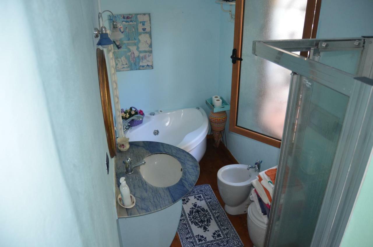 La Pineta Bed and Breakfast Pitelli Buitenkant foto